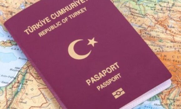 Οι Ρώσοι αγοράζουν ακίνητα στην Τουρκία με στόχο ένα διαβατήριο