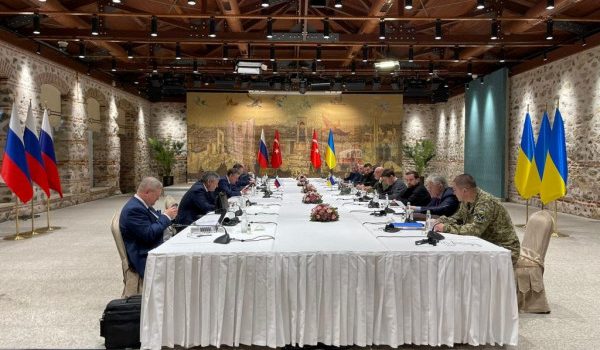 Ρωσία: Δεν υπάρχει βάση για συνάντηση Πούτιν – Ζελένσκι