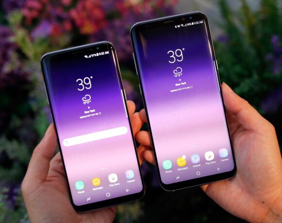 Το 5,5 ετών Samsung Galaxy S8 παίρνει νέο Firmware Update