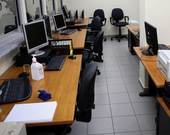 Το σχέδιο της Γερμανίας για ενεργειακές περικοπές – Βράδια χωρίς φώτα και παγωμένα γραφεία