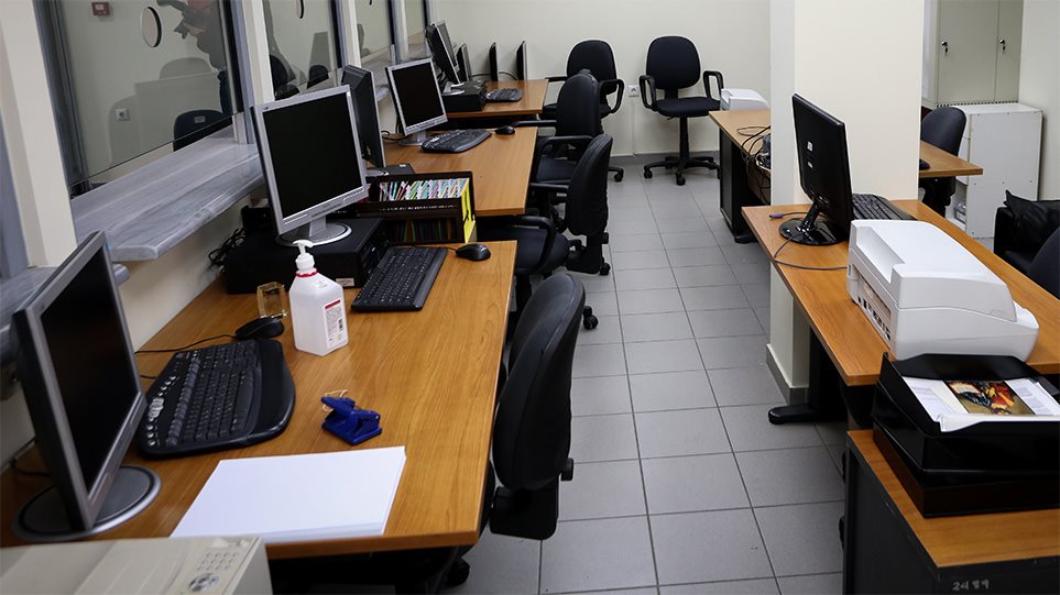 Το σχέδιο της Γερμανίας για ενεργειακές περικοπές – Βράδια χωρίς φώτα και παγωμένα γραφεία