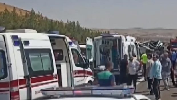 Τουρκία: 15 νεκροί, 22 τραυματίες σε τροχαίο