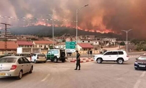 Τραγωδία στην Αλγερία: Τουλάχιστον 26 νεκροί και δεκάδες τραυματίες από τις δασικές πυρκαγιές