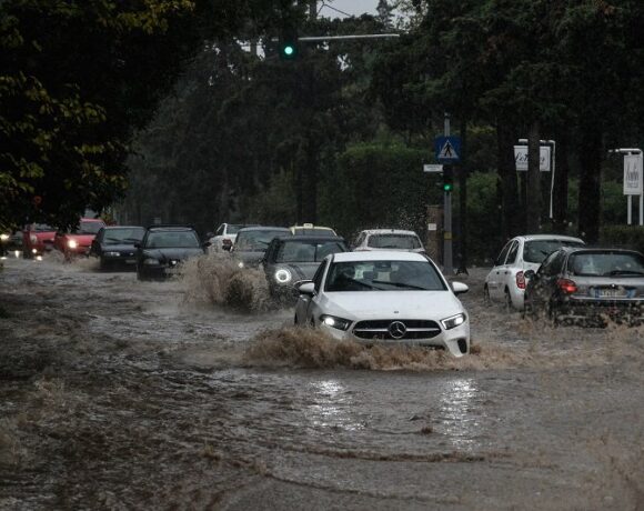 Kλειστή η Πειραιώς λόγω καθίζησης οδοστρώματος