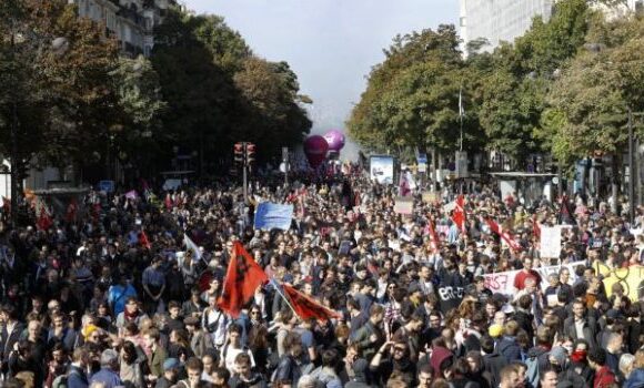 Stratfor: Η κρίση πληθωρισμού στην Ευρώπη αυξάνει τον κίνδυνο κοινωνικών και εργασιακών αναταραχών