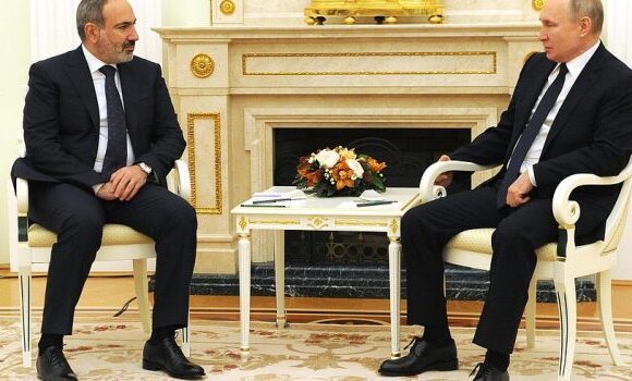 Αρμενία – Αζερμπαϊτζάν: Δυσαρέσκεια Πασινιάν για τη στάση του Πούτιν – «Οχι απλώς δηλώσεις»