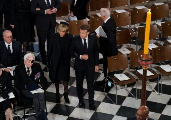 Βασίλισσα Ελισάβετ: Φωτογραφίες και βίντεο από το Αββαείο του Ουεστμίνστερ