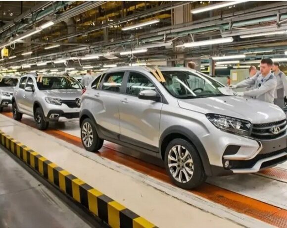 Γιατί Stellantis και Renault σταμάτησαν σταδιακά την παραγωγή στην Ισπανία