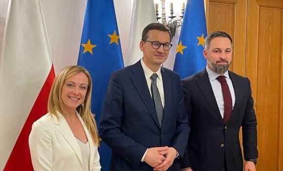 Εκλογές στην Ιταλία: Συγχαρητήρια στη Μελόνι από τον πρωθυπουργό της Πολωνίας