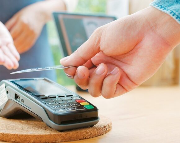 Ηλεκτρονικές πληρωμές: Ποιες αποδείξεις δίνουν έκπτωση φόρου έως και 2