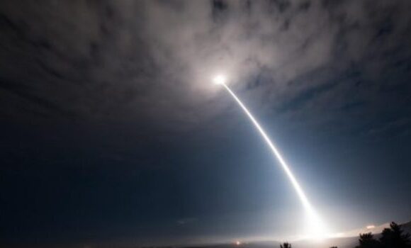 ΗΠΑ: Δοκίμασαν τον διηπειρωτικό πύραυλο Minuteman Iii ικανό να φέρει πυρηνική κεφαλή