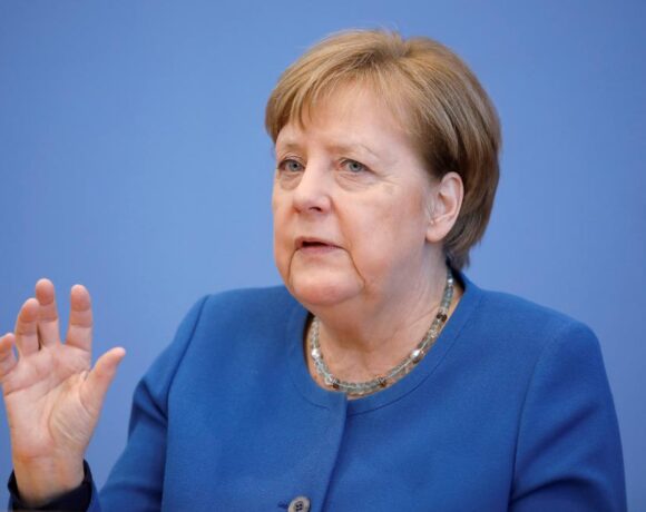 Μέρκελ: H Ευρώπη δεν πρέπει να απορρίπτει μια πιθανή σχέση με τη Ρωσία στο μέλλον