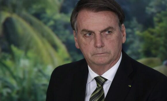 Μπολσονάρο: Κήρυξε τριήμερο εθνικό πένθος για τον θάνατο της βασίλισσας Ελισάβετ