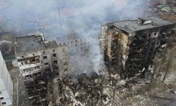 Ουκρανία: Σύμβουλος του Ζελένσκι προειδοποιεί τους κατοίκους της Κριμαίας να ετοιμάσουν καταφύγια για βομβαρδισμούς