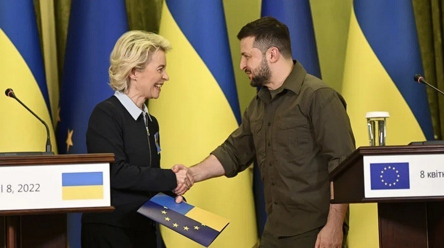 Τηλεφωνική συνομιλία Ζελένσκι – Φον Ντερ Λάιεν για οικονομική βοήθεια (tweet)