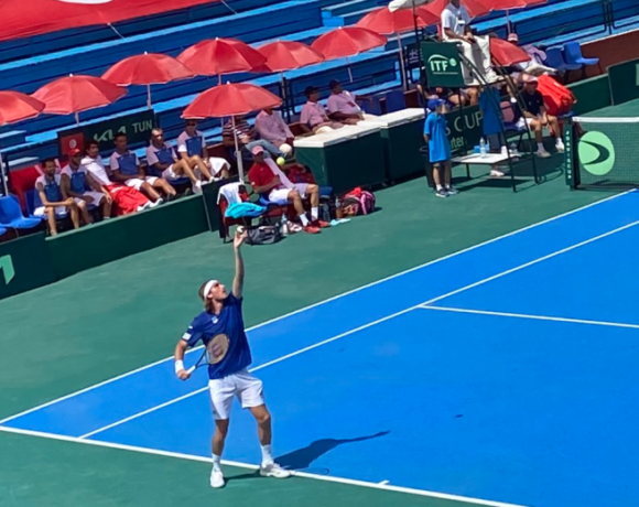 Davis Cup: Τσιτσιπάς και Περβολαράκης δίνουν την πρόκριση