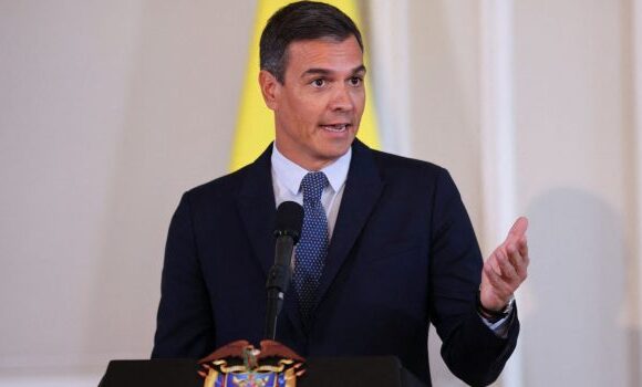 Ft: Το κόστος ζωής στην Ισπανία κλονίζει τη δημοτικότητα του Πέδρο Σάντσεθ