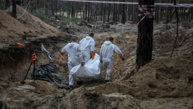 Kρεμλίνο για τους ομαδικούς τάφους στο Ιζιούμ: Ψέματα ότι διαπράξαμε εγκλήματα πολέμου