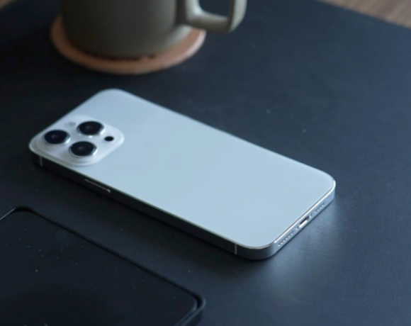 Apple: Γιατί μειώνει την παραγωγή του Iphone 14 Plus