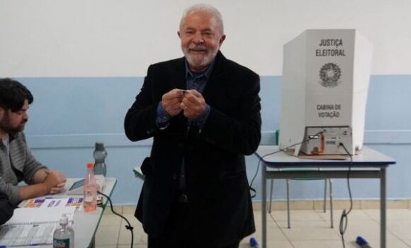 Βραζιλία: 51% δίνουν στον Λούλα τα πρώτα αποτελέσματα των προεδρικών εκλογών