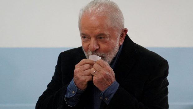 Βραζιλία: Νίκη του Λούλα ακόμα και από τον πρώτο γύρο έδειξαν τα Exit Polls
