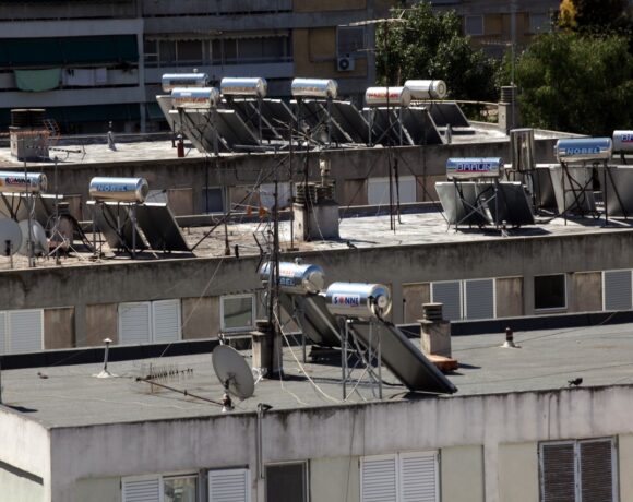Ηλιακοί θερμοσίφωνες: Πότε έρχεται το πρόγραμμα επιδότησης (vid)