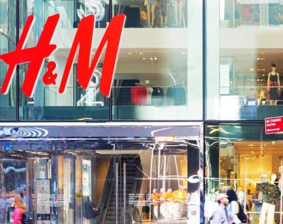 Η&Μ: Το «αντίο» της στη Ρωσία αποχαιρέτησε και τα κέρδη