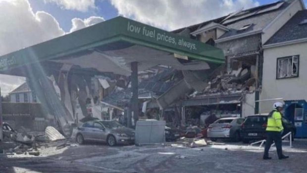 Ιρλανδία: Έκρηξη σε πρατήριο καυσίμων – Tουλάχιστον 3 νεκροί