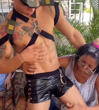 Κολομβία: Ηλικιωμένη σε γηροκομείο έπαθε καρδιακή προσβολή μετά από χορό στρίπερ