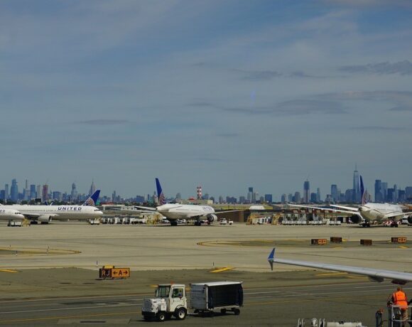 Κυβερνοεπίθεση από Ρώσους Hackers σε ιστοσελίδες αμερικανικών αεροδρομίων