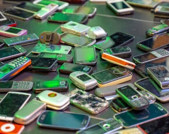 Περισσότερα από 5 δισ