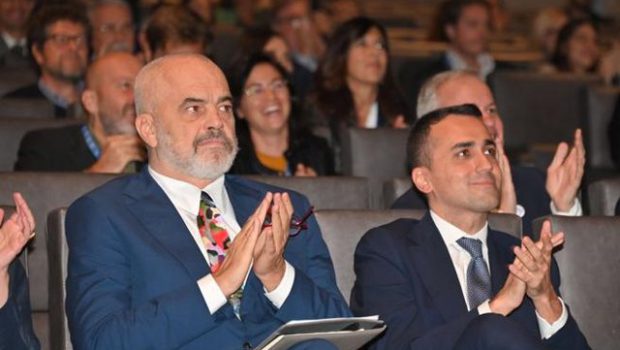 Ράμα: Κάναμε λαθρεμπόριο εμβολίων με τον ιταλό ΥΠΕΞ Ντι Μάιο κρυφά από την Pfizer