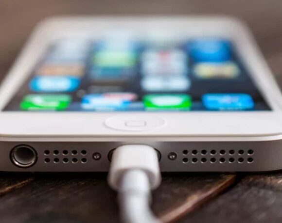 Gurman: Τα Iphone θα αποκτήσουν Usb C του χρόνου αλλά είναι απλώς ένα “προσωρινό μέτρο”