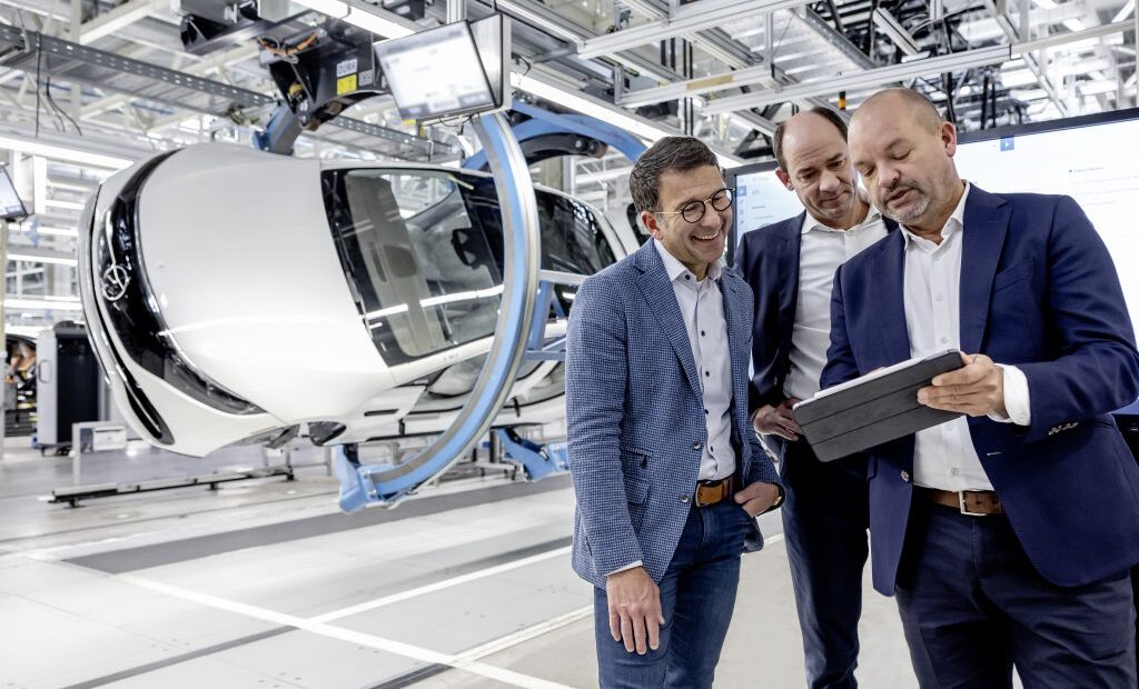 Mercedes Benz & Microsoft: Συνεργασία για αύξηση παραγωγικότητας
