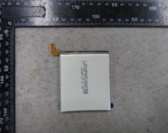 Samsung Galaxy S23 Ultra: Έχουμε εικόνα της μπαταρίας 5