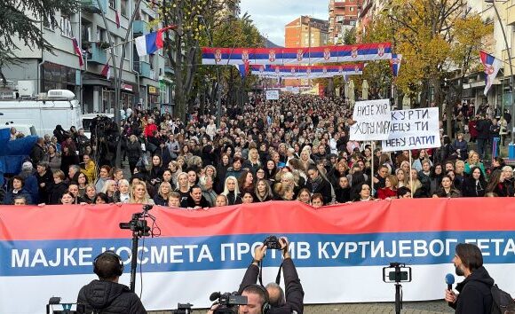 Γιατί κλιμακώνεται η ένταση ανάμεσα σε Κόσοβο και Σερβία;