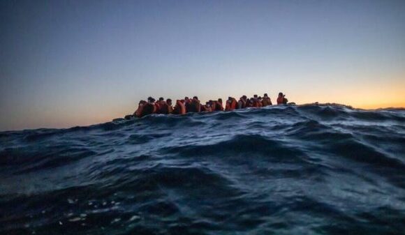 Ιταλία: Νεογέννητο 20 ημέρων πέθανε πριν φτάσει στην Λαμπεντούζα η βάρκα στην οποία βρισκόταν με την μητέρα του