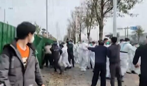 Κίνα: Σοβαρά επεισόδια στο μεγαλύτερο εργοστάσιο παραγωγής Iphone