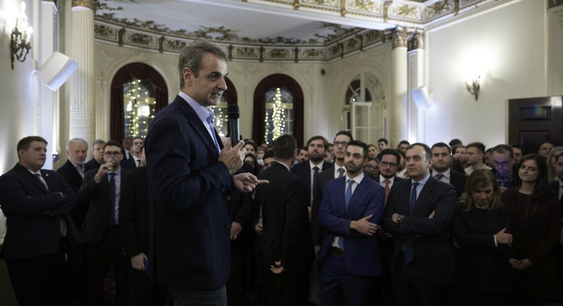Μητσοτάκης από Λονδίνο: Κάθε ψήφος μετράει – Η χώρα πρέπει να κυβερνηθεί με ταχύτητα και με αποτελεσματικότητα (pics)