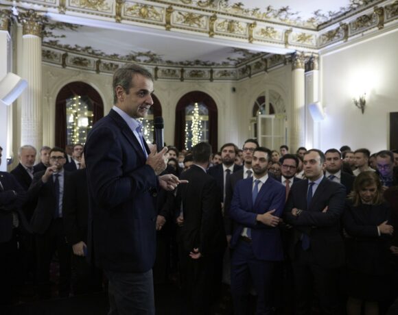 Μητσοτάκης από Λονδίνο: Κάθε ψήφος μετράει – Η χώρα πρέπει να κυβερνηθεί με ταχύτητα και με αποτελεσματικότητα (pics)