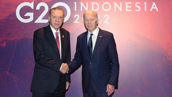 Μπάιντεν σε Ερντογάν: Θα συνεχίσω να στηρίζω τον εκσυγχρονισμό των τουρκικών F 16