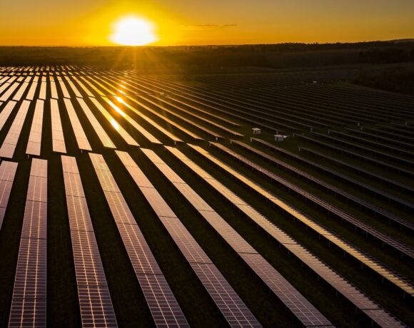 Cero Development (macquarie): Επενδυτική «απόβαση» με νέα έργα ΑΠΕ 1 Gw στην Ελλάδα