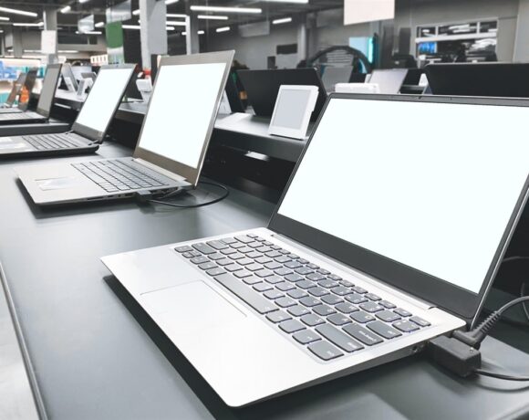 Πτωτική πορεία για τις πωλήσεις ηλεκτρονικών υπολογιστών – Μείωση πωλήσεων 19,5%