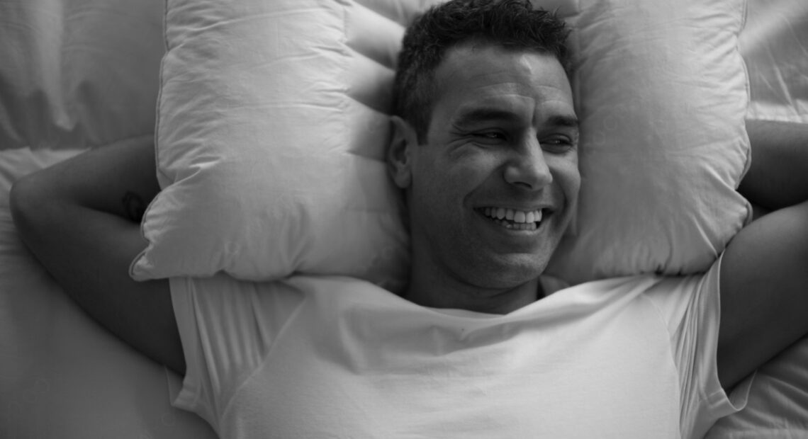 Πώς ο καλός ύπνος έγινε μέτρο επιτυχίας και σύμβολο καταξίωσης