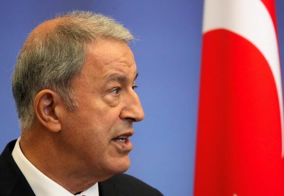 Χουλουσί Ακάρ: Συνεχίζουμε τα αντίποινα στη Συρία