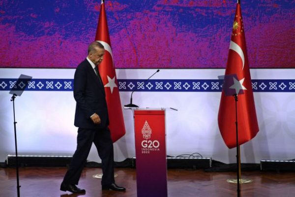 Tουρκία: Νέα δημοσκόπηση κόλαφος για τον Ερντογάν