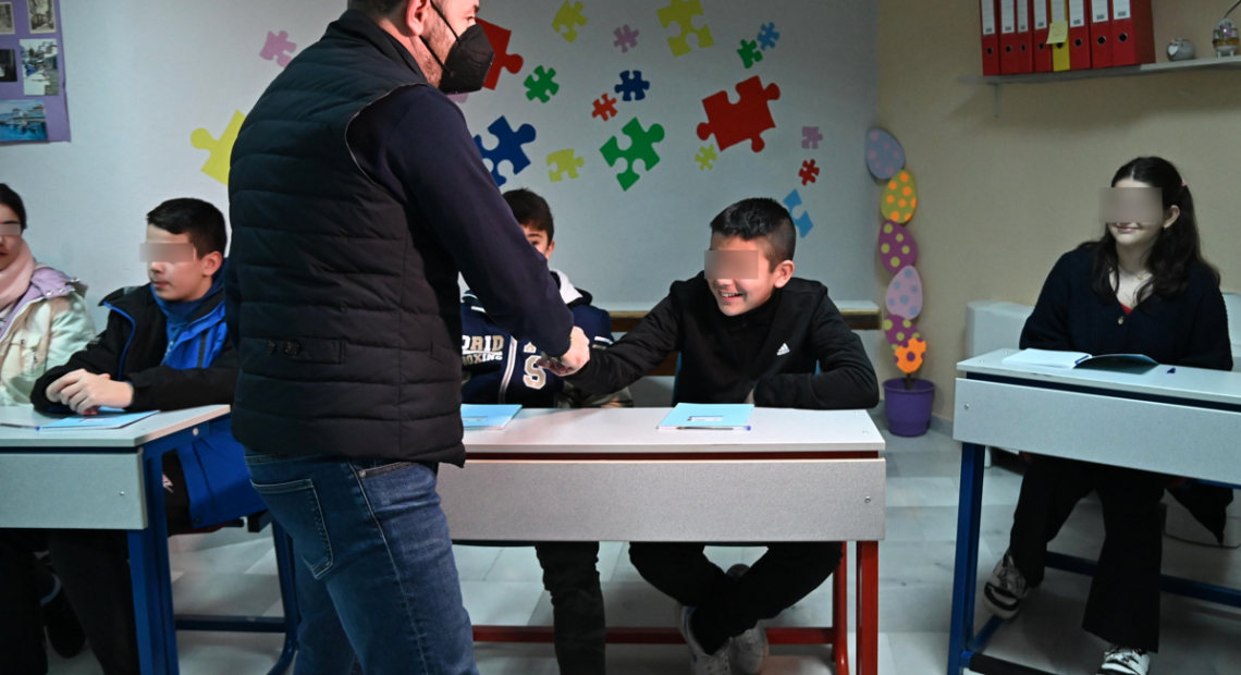 Επίσκεψη του Νίκου Ανδρουλάκη στη δομή «Παιδική Ομπρέλα»
