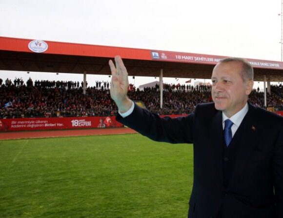 Τουρκία: Ο Ερντογάν χαράζει μια αντισυμβατική οικονομική πορεία για την επανεκλογή του