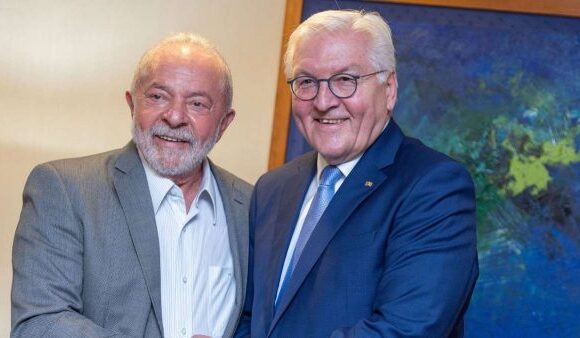 Βραζιλία: Με τον Λούλα ντα Σίλβα, «η Βραζιλία επιστρέφει στην παγκόσμια σκηνή», δηλώνει ο Γερμανός πρόεδρος Σταϊνμάιερ