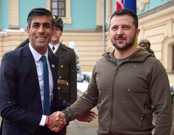 Βρετανία: Το Λονδίνο στέλνει άρματα μάχης στην Ουκρανία